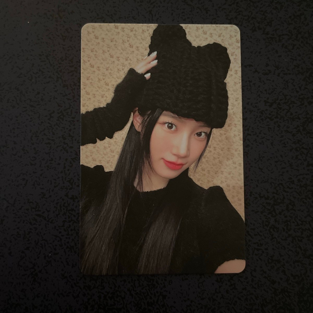 Le Sserafim Unforgiven Kazuha Weverse PC.